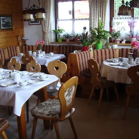 ファームステイ Schachengut