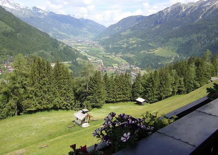 斯卡岑古特酒店